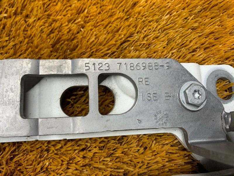 петля капота, 2000 рублей, Красноярск