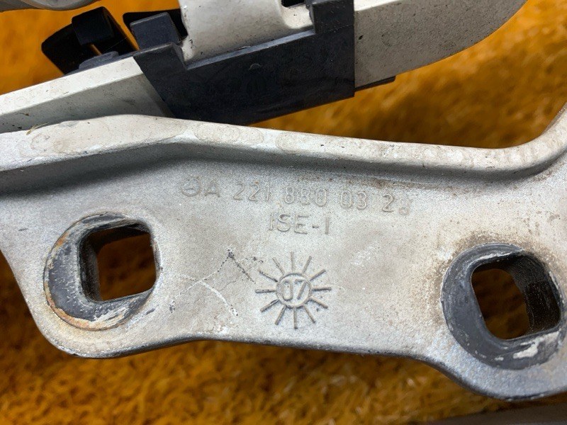 петля капота, 2580 рублей, Красноярск