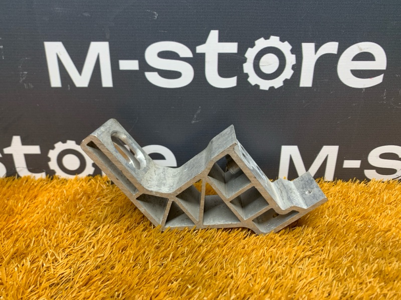 Кронштейн радиатора, 2460 рублей, Красноярск