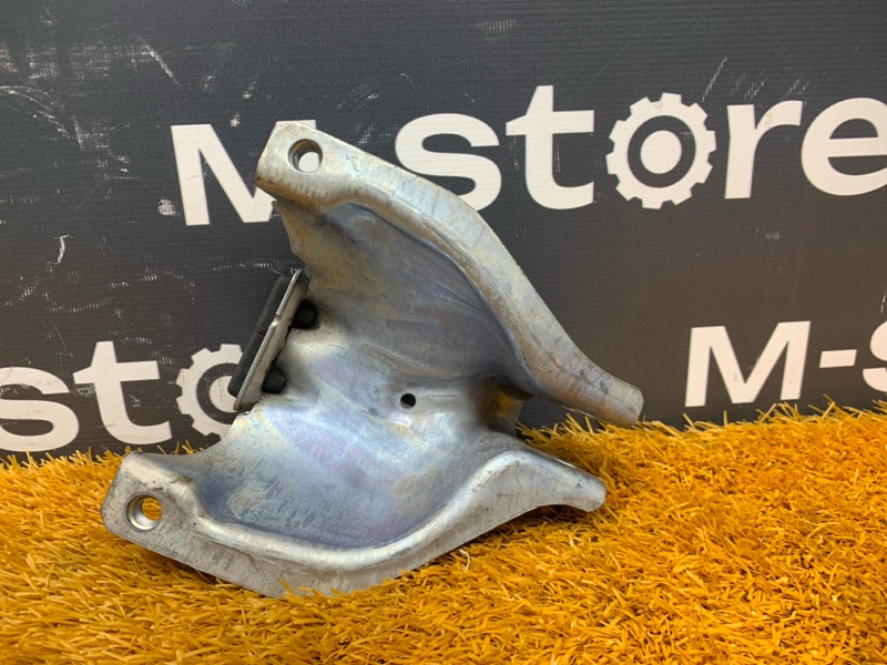 Кронштейн подушки двигателя, 300 рублей, Красноярск