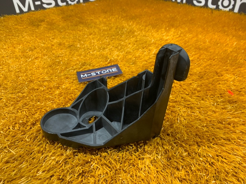 кронштейн фары, 400 рублей, Красноярск