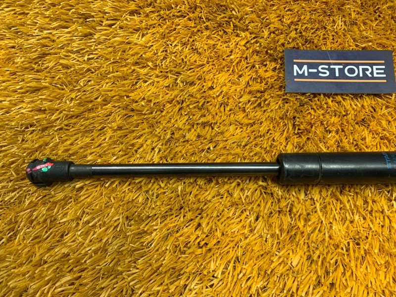 амортизатор капота, 700 рублей, Красноярск