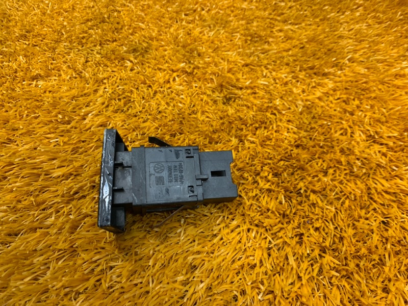 Кнопка включения парктроников, 200 рублей, Красноярск