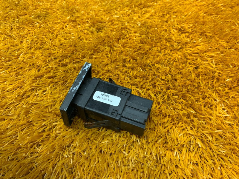 Кнопка включения парктроников, 200 рублей, Красноярск