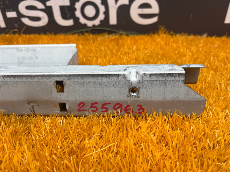 Кронштейн ручки открывания багажника, 420 рублей, Красноярск