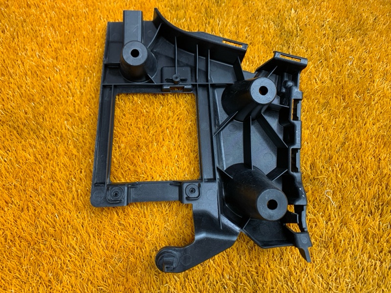 крепление бампера, 1200 рублей, Красноярск