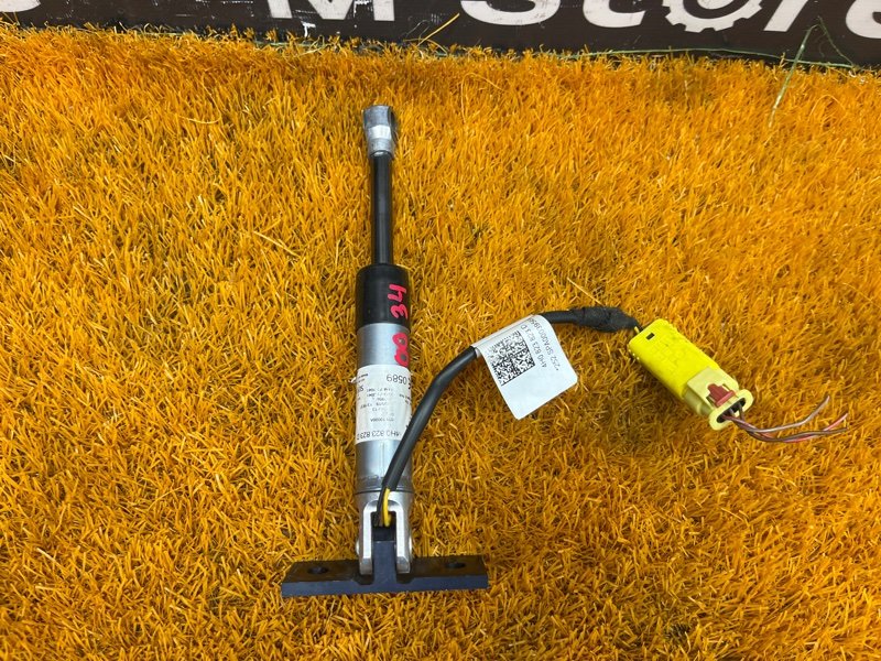 Пиропатрон петли капота, 1500 рублей, Красноярск