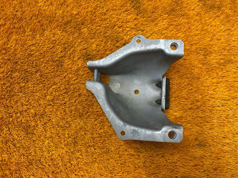 Кронштейн подушки двигателя, 380 рублей, Красноярск