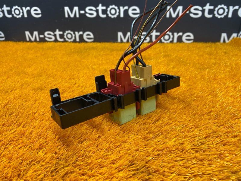 блок предохранителей, 500 рублей, Красноярск