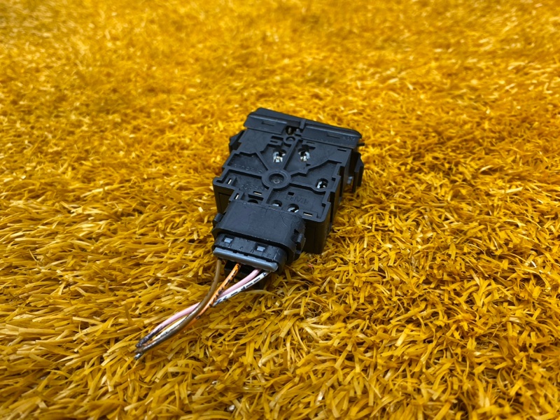 Кнопка корректора фар, 360 рублей, Красноярск