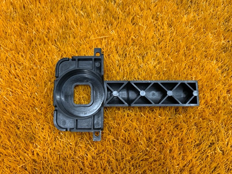 Кронштейн радиатора, 830 рублей, Красноярск