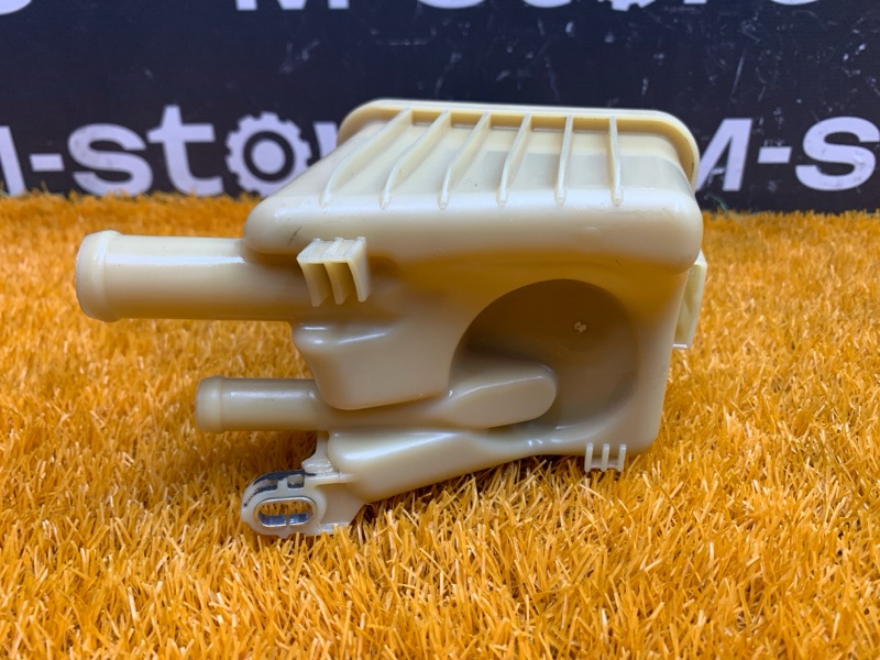 бачок гидроусилителя, 500 рублей, Красноярск