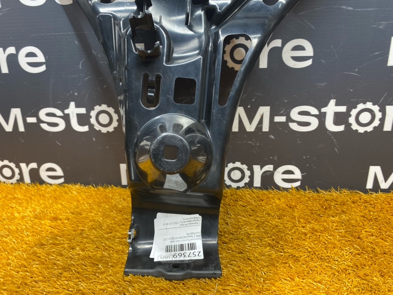 крепление бампера, 800 рублей, Красноярск