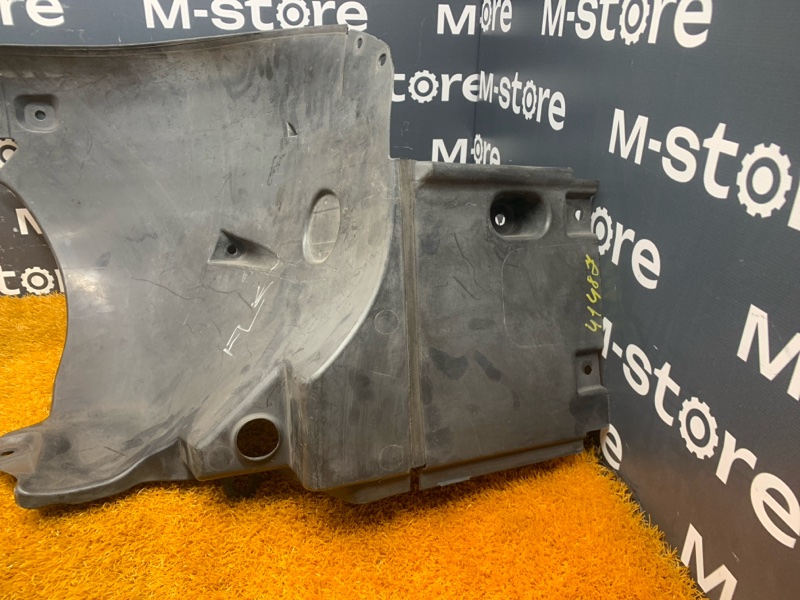 подкрылок, 1200 рублей, Красноярск