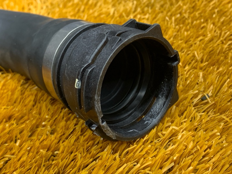 Патрубок радиатора нижний, 1000 рублей, Красноярск