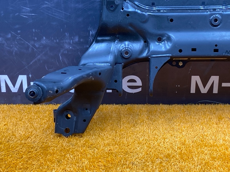 Балка поперечная (подрамник), 10200 рублей, Красноярск