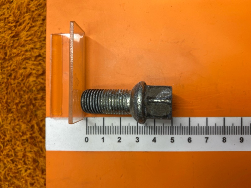 болт колесный, 1780 рублей, Красноярск