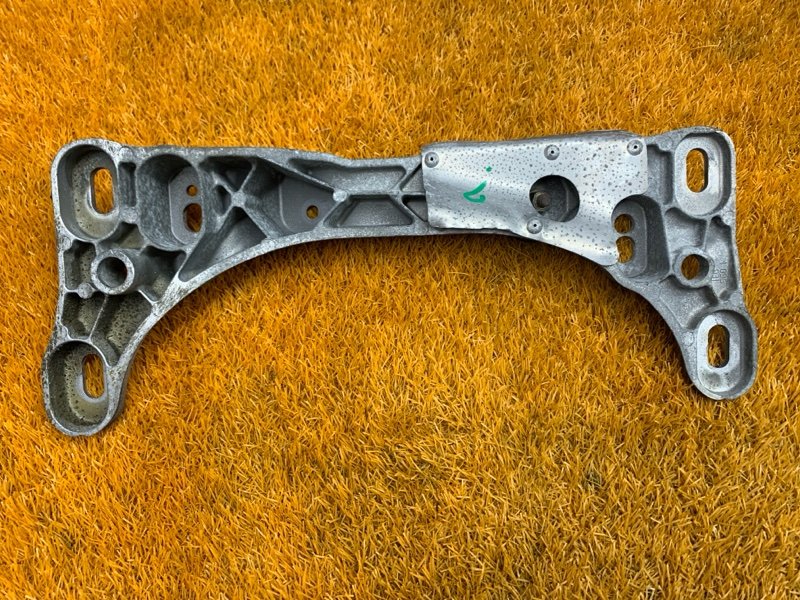 Кронштейн КПП, 1000 рублей, Красноярск