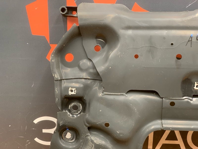 Балка поперечная (подрамник), 10000 рублей, Красноярск