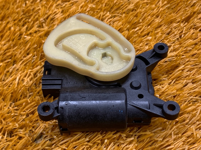 привод заслонки отопителя, 2460 рублей, Красноярск