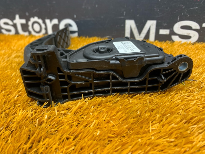 педаль газа, 500 рублей, Красноярск