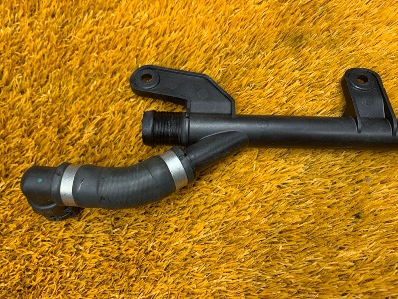 Патрубок системы охлаждения, 1000 рублей, Красноярск