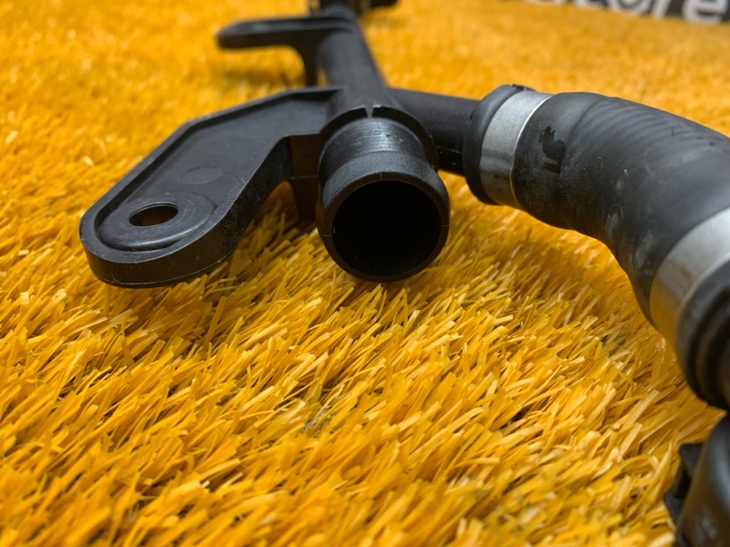 Патрубок системы охлаждения, 1000 рублей, Красноярск