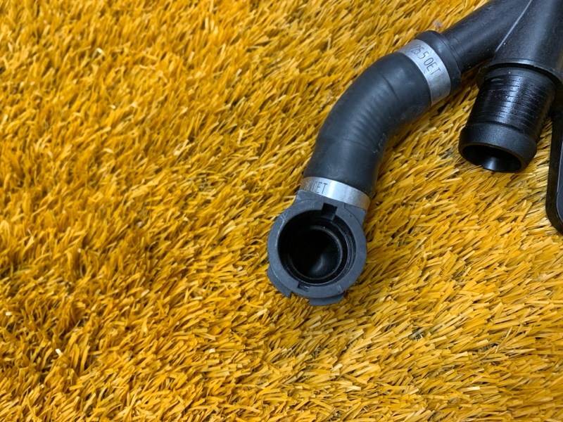 Патрубок системы охлаждения, 1000 рублей, Красноярск