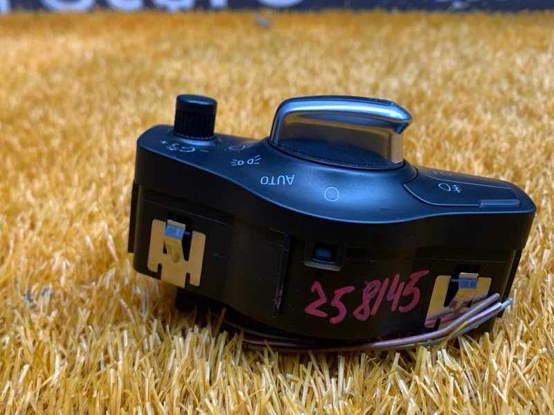 Переключатель света фар, 500 рублей, Красноярск