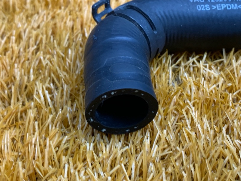 Патрубок системы охлаждения, 400 рублей, Красноярск