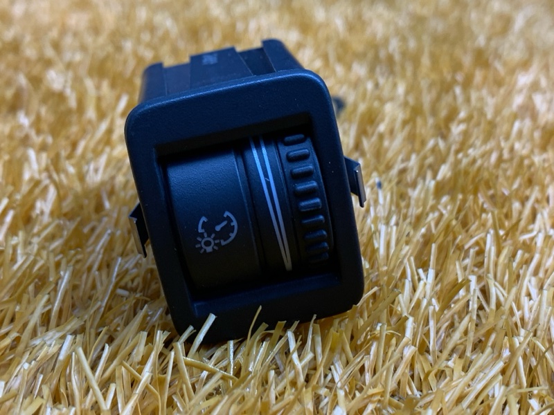 Кнопка освещения панели приборов, 400 рублей, Красноярск