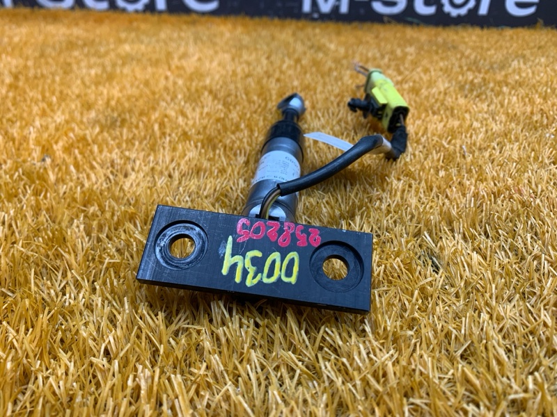 Пиропатрон петли капота, 1500 рублей, Красноярск