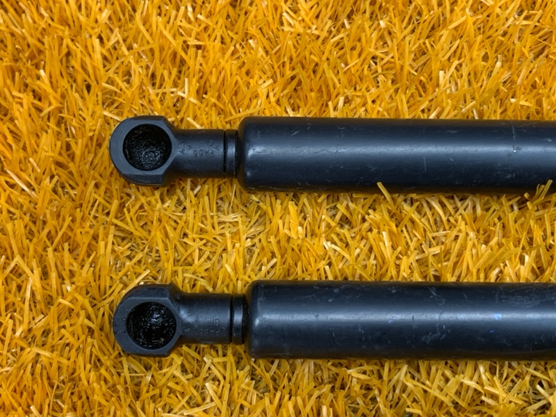 Амортизатор стекла багажника, 830 рублей, Красноярск