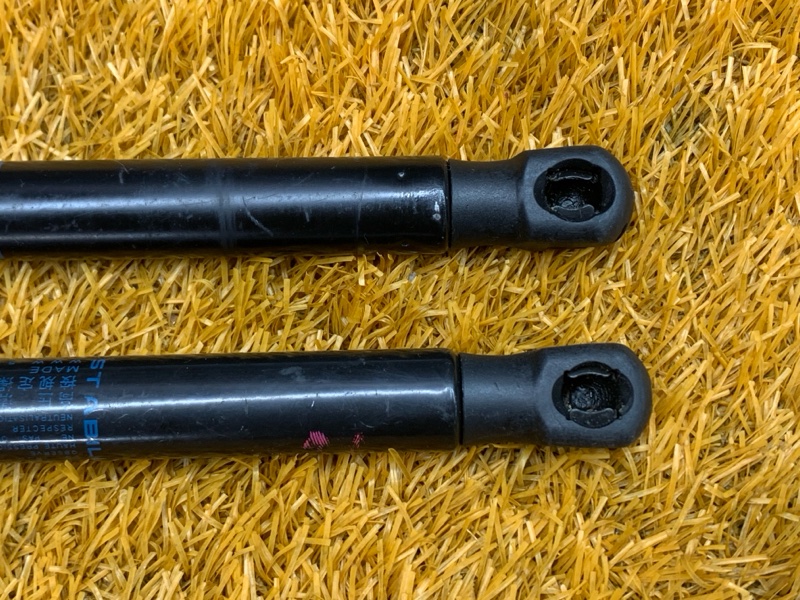 амортизатор багажника, 870 рублей, Красноярск