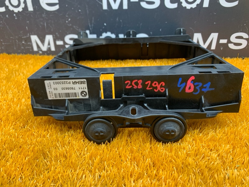 Кронштейн радиатора, 1500 рублей, Красноярск