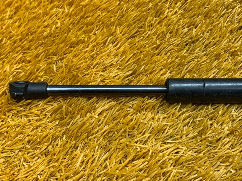 Амортизатор стекла багажника, 420 рублей, Красноярск