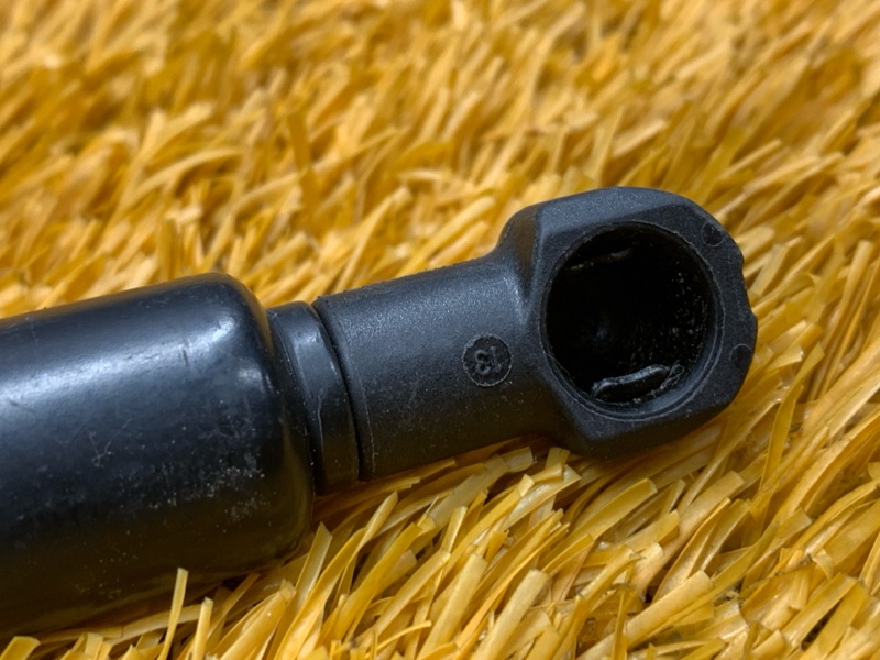 Амортизатор стекла багажника, 420 рублей, Красноярск