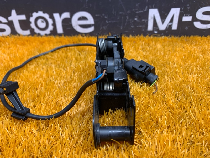 замок капота, 500 рублей, Красноярск