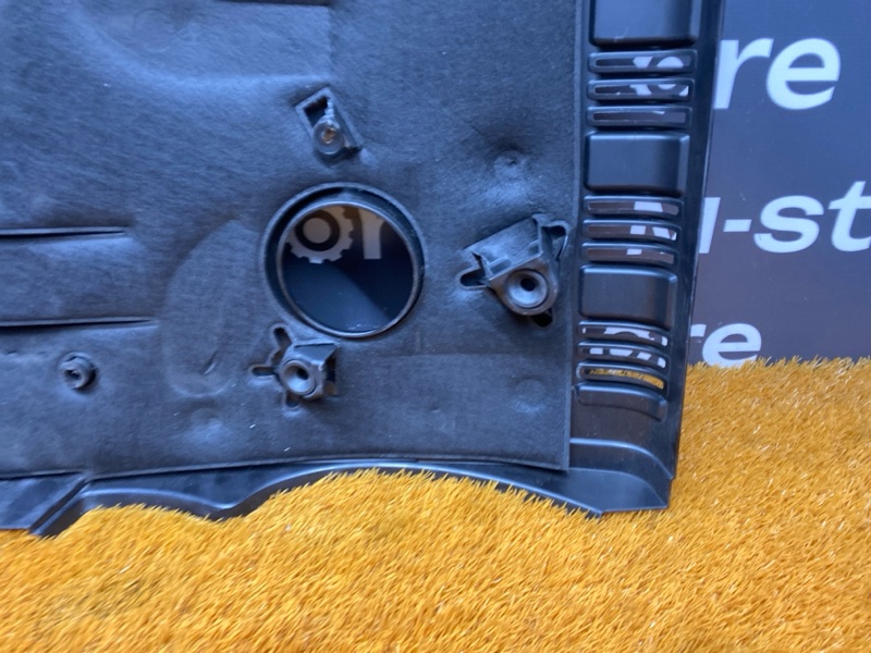 крышка двигателя, 2000 рублей, Красноярск