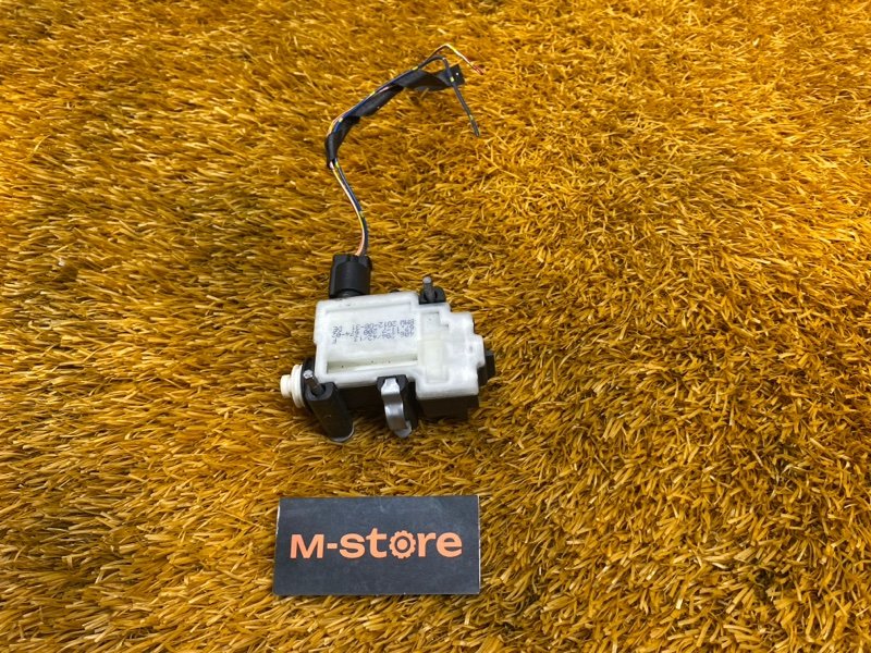 Замок лючка бензобака, 440 рублей, Красноярск