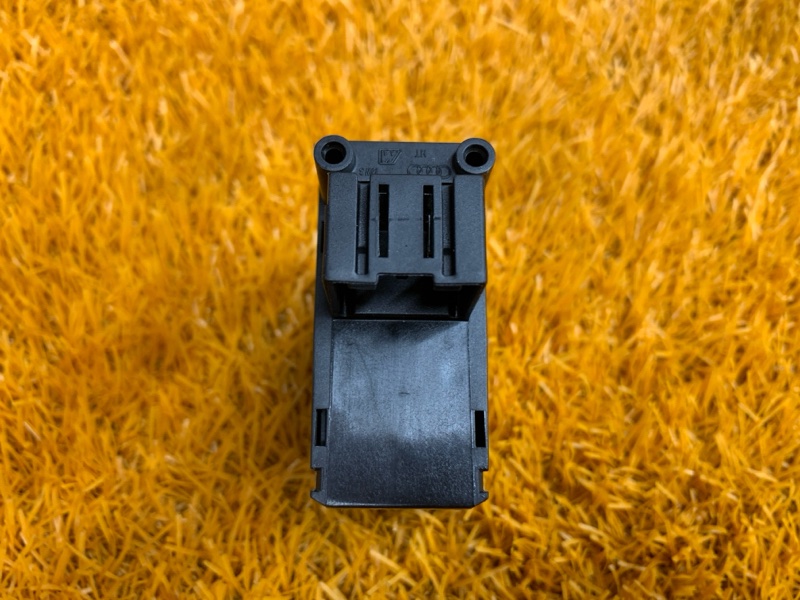 Кнопка стояночного тормоза, 300 рублей, Красноярск