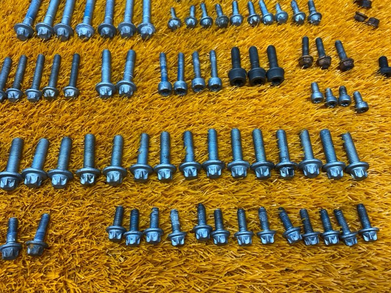 Болты и гайки ДВС, 1080 рублей, Красноярск