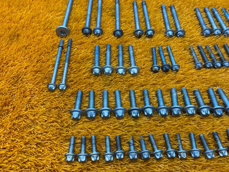 Болты и гайки ДВС, 1080 рублей, Красноярск