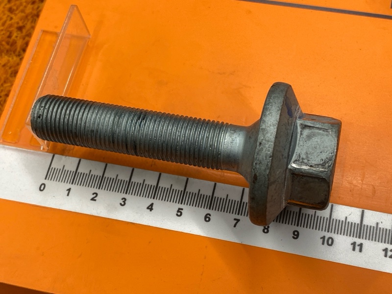 Болт шкива коленвала, 270 рублей, Красноярск