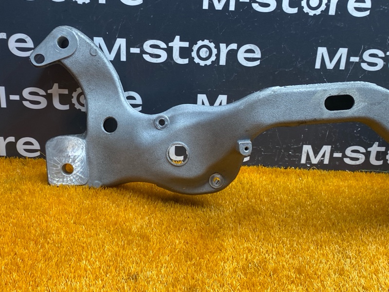 Балка поперечная (подрамник), 1000 рублей, Красноярск