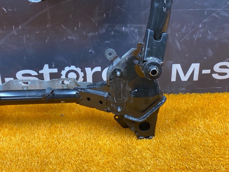 Балка поперечная (подрамник), 4610 рублей, Красноярск