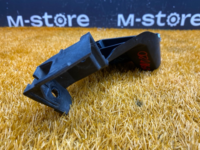 крепление бампера, 1800 рублей, Красноярск