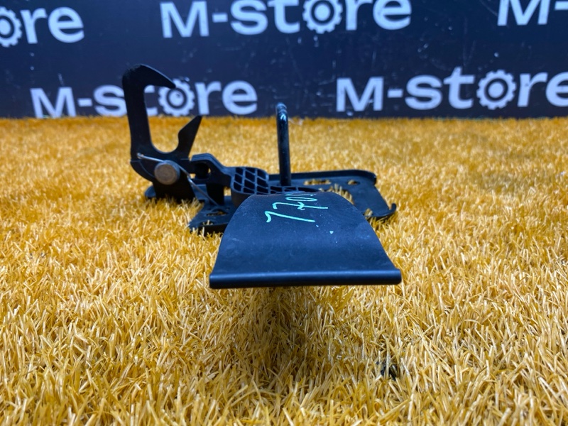 замок капота, 500 рублей, Красноярск