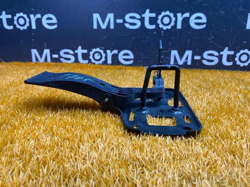 замок капота, 500 рублей, Красноярск