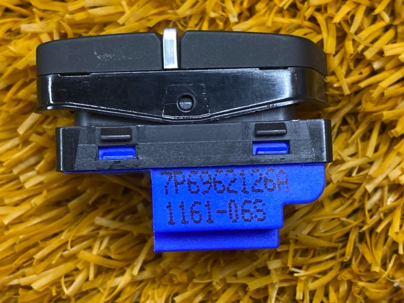 Кнопка центрального замка, 300 рублей, Красноярск